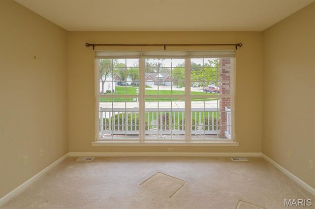 5004 Castlegate Lane, Godfrey, IL 62035