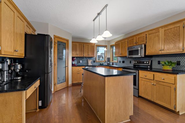 1266 127th Avenue NW, Coon Rapids, MN 55448
