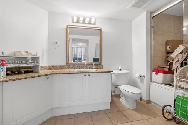 19501 W Country Club Drive 309, Aventura, FL 33180