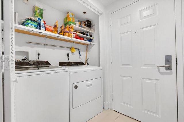 19501 W Country Club Drive 309, Aventura, FL 33180