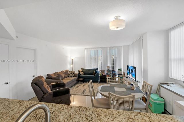 19501 W Country Club Drive 309, Aventura, FL 33180