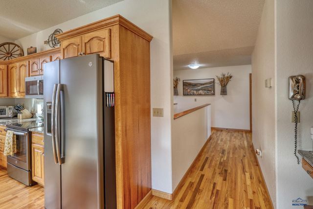 7080 ELK CREEK RD, Piedmont, SD 57769