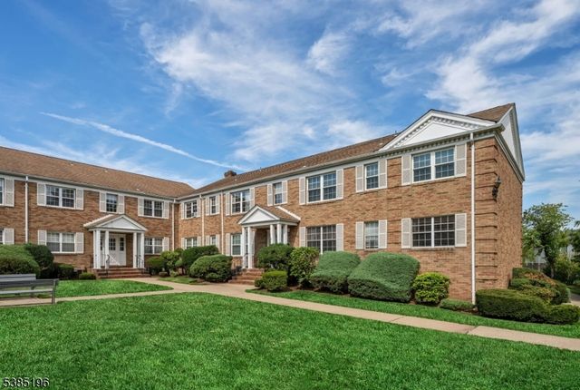 1371 Van Houten Ave Unit 4 4, Clifton City, NJ 07013