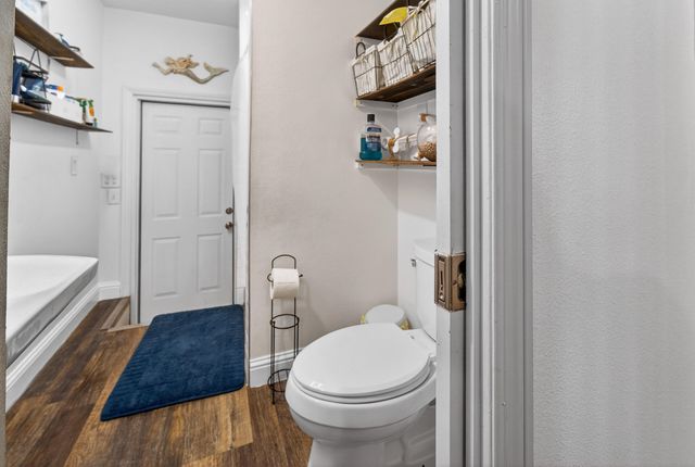 2627 W Tulare, Visalia, CA 93277