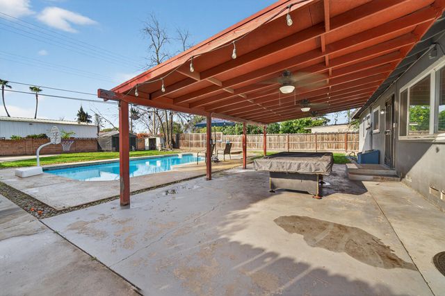2627 W Tulare, Visalia, CA 93277