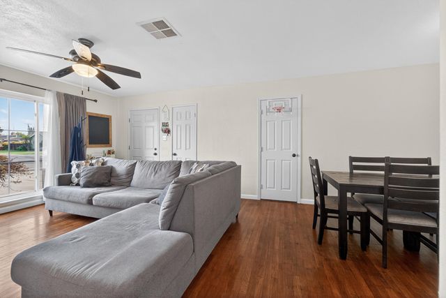 2627 W Tulare, Visalia, CA 93277