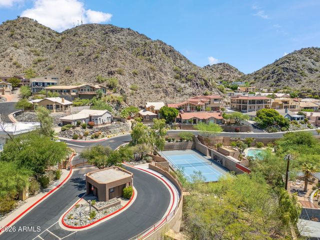 27 W COCHISE Drive, Phoenix, AZ 85021
