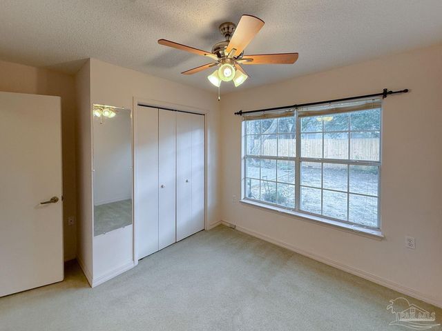 1039 E Maxwell St, Pensacola, FL 32503