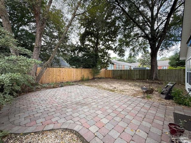 1039 E Maxwell St, Pensacola, FL 32503