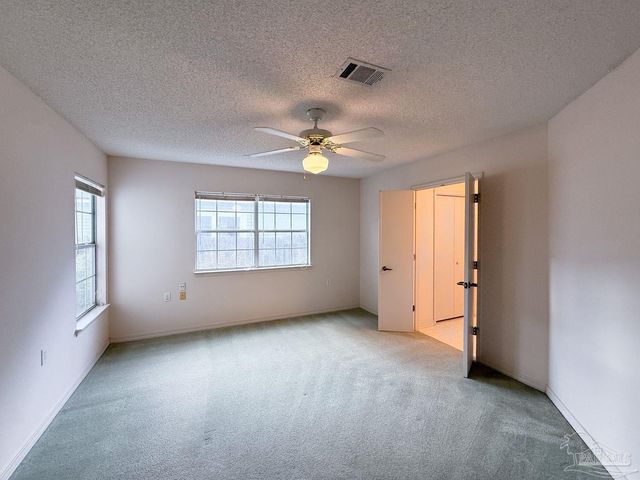 1039 E Maxwell St, Pensacola, FL 32503