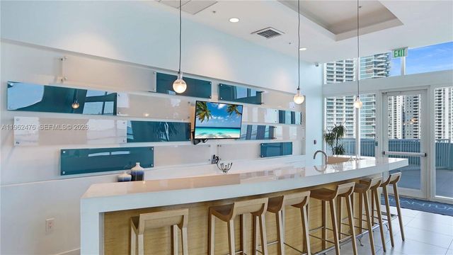 1900 N Bayshore Dr 1708, Miami, FL 33132