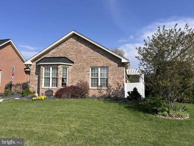 608 TRAFALGAR DR, Hagerstown, MD 21742