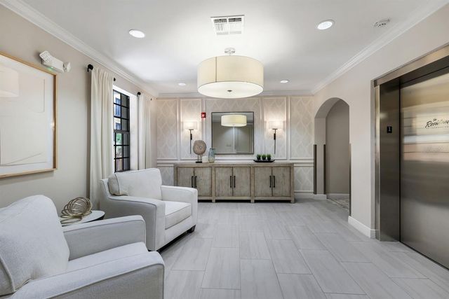 8011 VIA MONTE CARLO WAY 2111, Estero, FL 33928