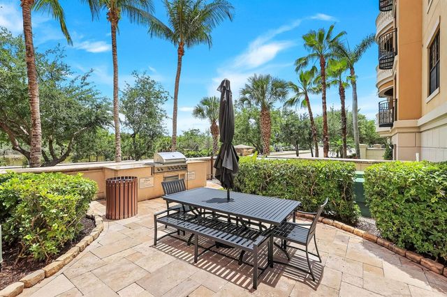 8011 VIA MONTE CARLO WAY 2111, Estero, FL 33928