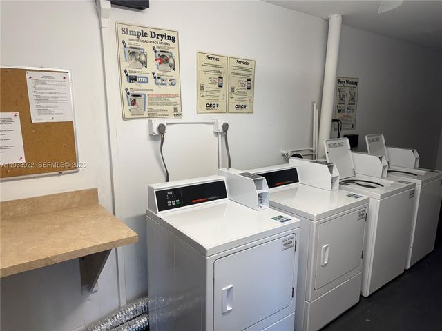 13250 SW 4th Ct 413G, Pembroke Pines, FL 33027