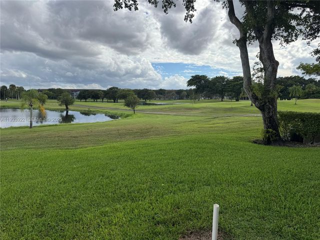 13250 SW 4th Ct 413G, Pembroke Pines, FL 33027