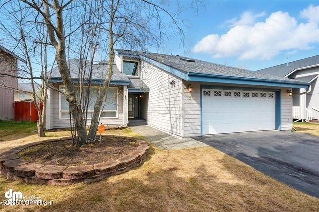 12100 Woodway Circle, Anchorage, AK 99516