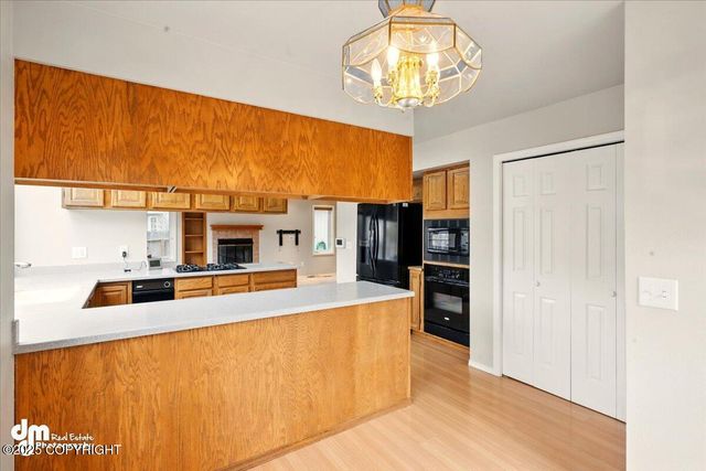 12100 Woodway Circle, Anchorage, AK 99516