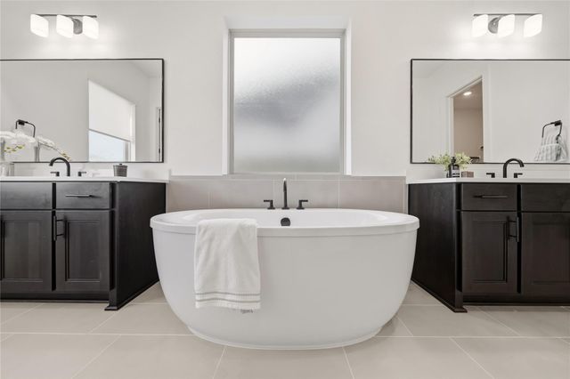 2010 Southern Landings Drive, Manvel, TX 77578