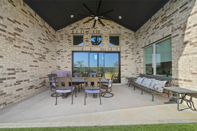 2010 Southern Landings Drive, Manvel, TX 77578