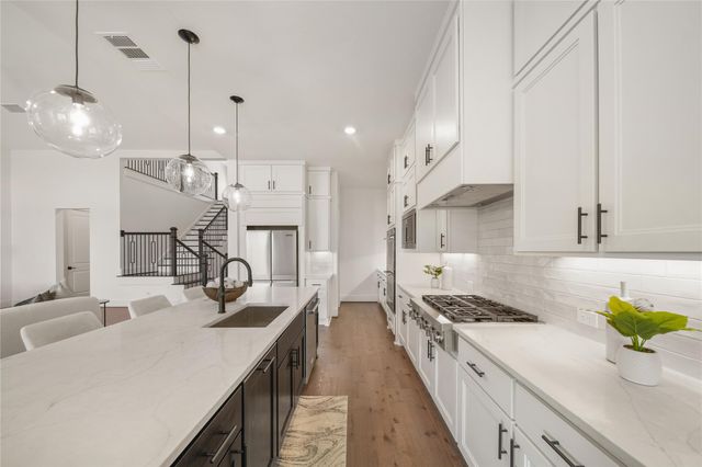 2010 Southern Landings Drive, Manvel, TX 77578