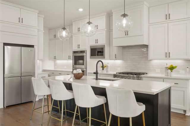 2010 Southern Landings Drive, Manvel, TX 77578