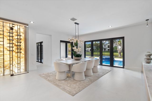 17585 Middlebrook Way, Boca Raton, FL 33496