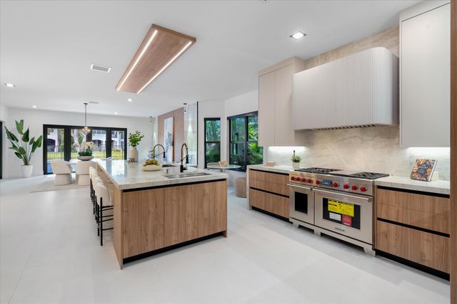 17585 Middlebrook Way, Boca Raton, FL 33496