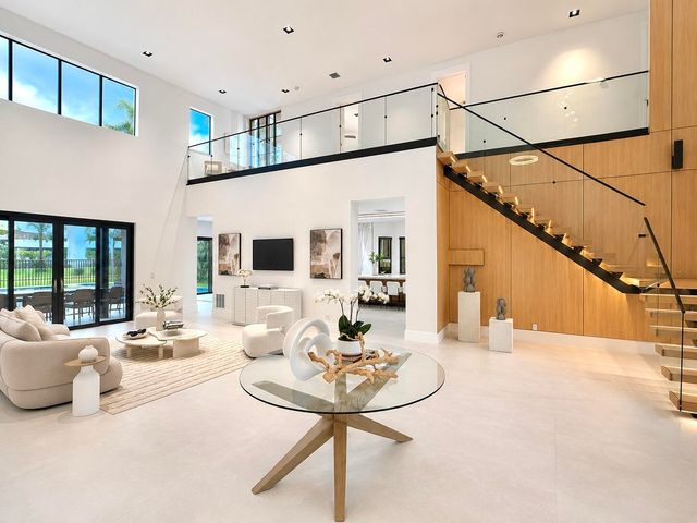 17585 Middlebrook Way, Boca Raton, FL 33496