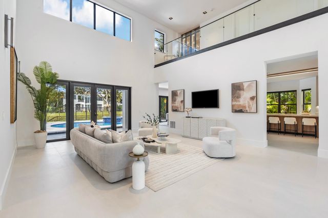 17585 Middlebrook Way, Boca Raton, FL 33496