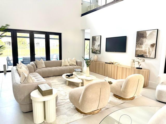 17585 Middlebrook Way, Boca Raton, FL 33496