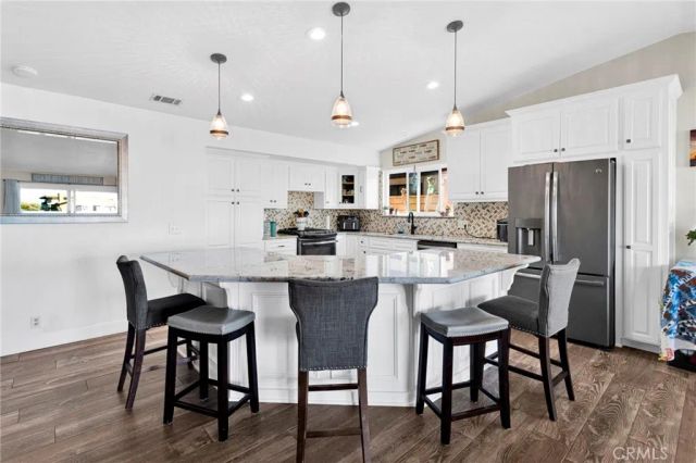 18310 Niagara, Victorville, CA 92395