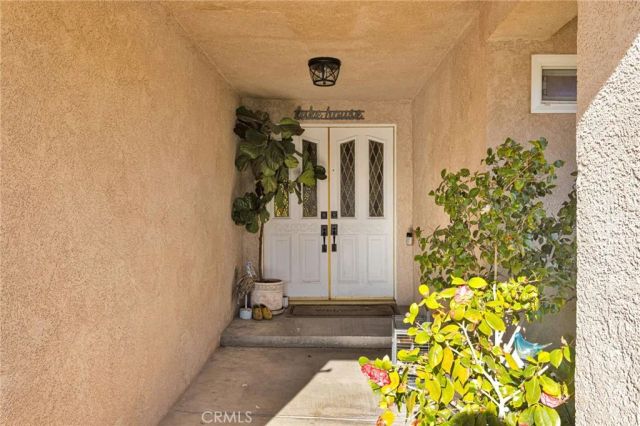 18310 Niagara, Victorville, CA 92395