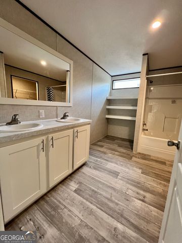 223 Pelican Road, Woodbine, GA 31569