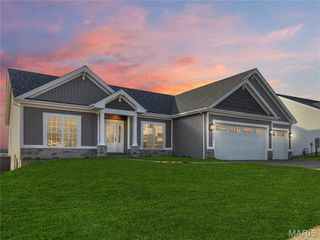 2428 Fiddlers Close Road 102 STB, Washington, MO 63090