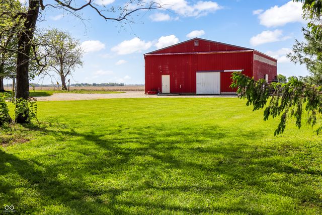 7116 S County Road 1400 E, Sheridan, IN 46069