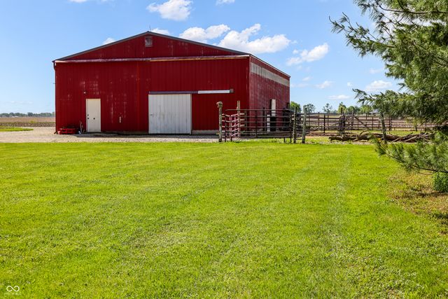 7116 S County Road 1400 E, Sheridan, IN 46069