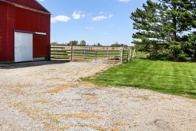 7116 S County Road 1400 E, Sheridan, IN 46069