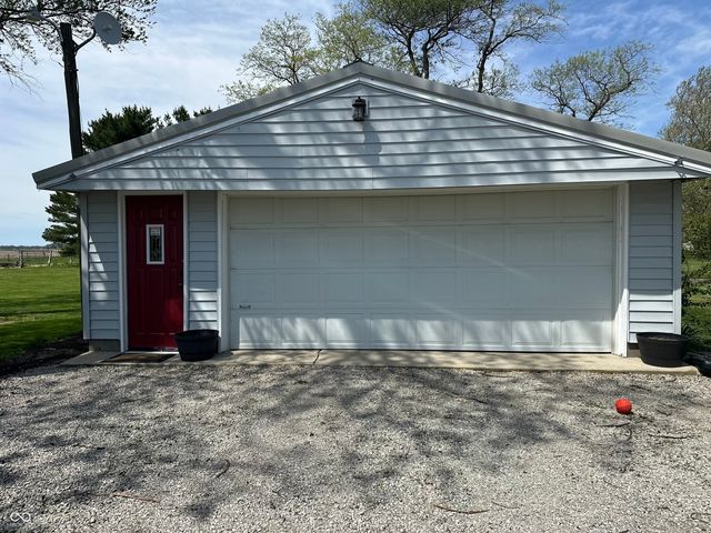 7116 S County Road 1400 E, Sheridan, IN 46069