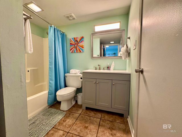 1027 W Beach Boulevard 313, Gulf Shores, AL 36542