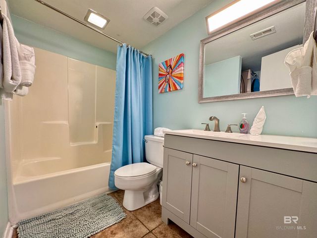 1027 W Beach Boulevard 313, Gulf Shores, AL 36542