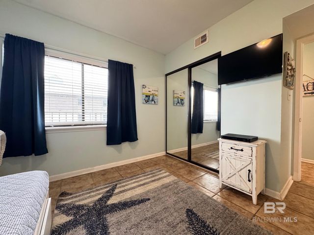 1027 W Beach Boulevard 313, Gulf Shores, AL 36542