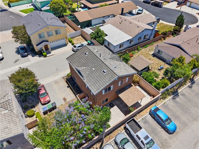 1216 Ashmill, Carson, CA 90745