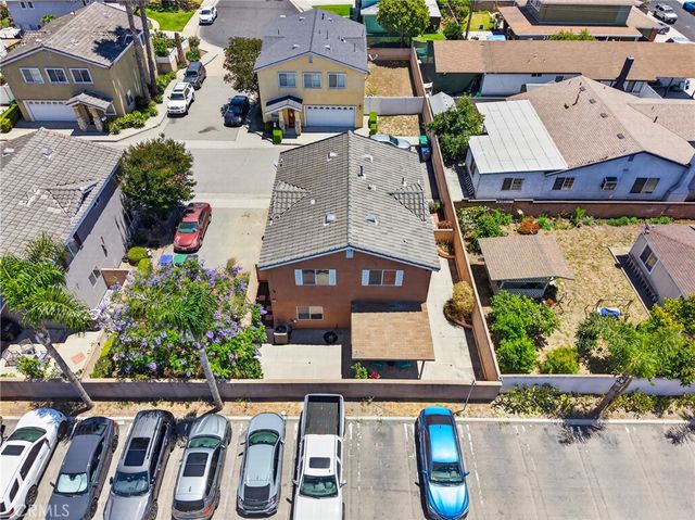 1216 Ashmill, Carson, CA 90745
