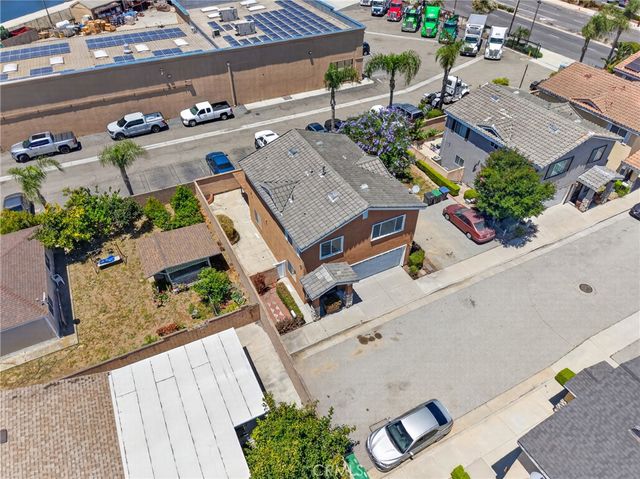 1216 Ashmill, Carson, CA 90745