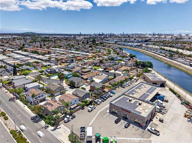 1216 Ashmill, Carson, CA 90745