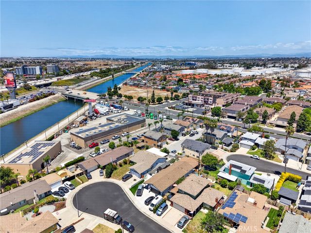 1216 Ashmill, Carson, CA 90745
