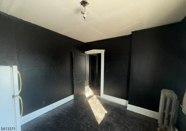 304 S Burnett St, East Orange City, NJ 07018