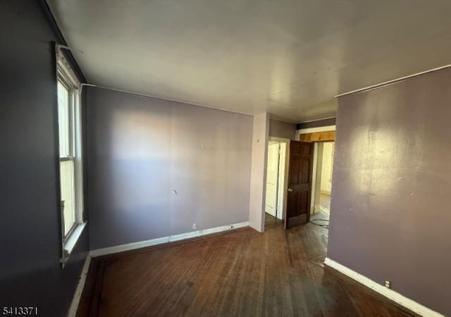 304 S Burnett St, East Orange City, NJ 07018