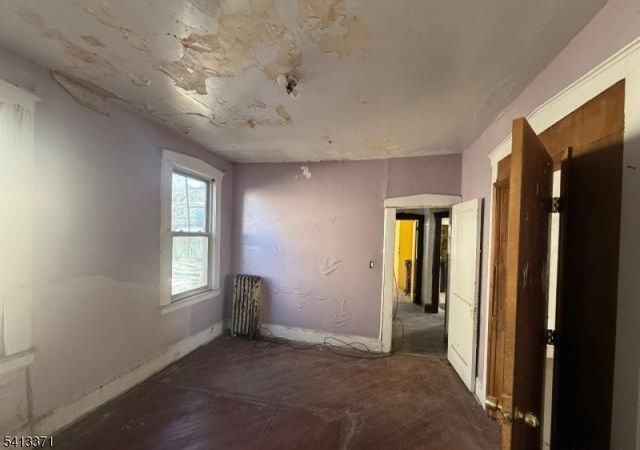 304 S Burnett St, East Orange City, NJ 07018